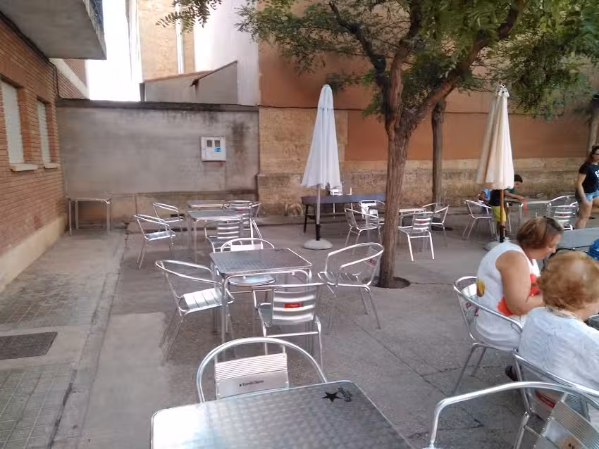 Bar La Plaza