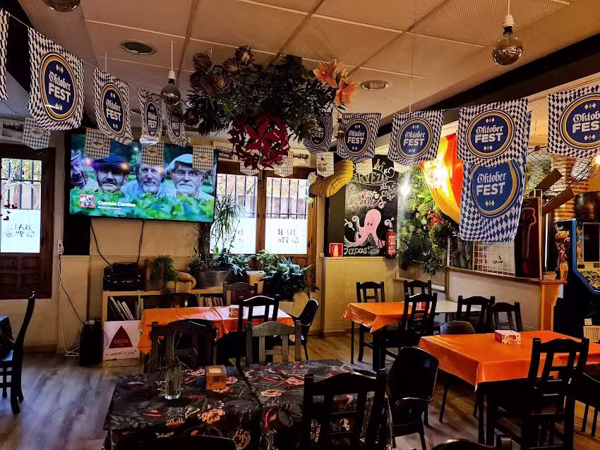 Bar La Plaza