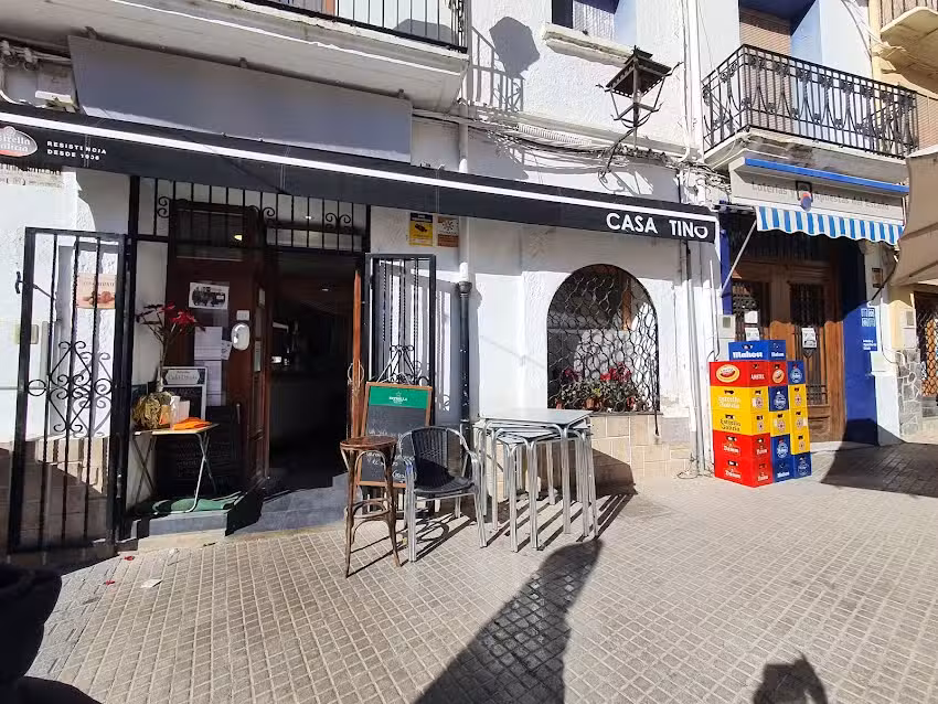 Bar La Plaza Tino.