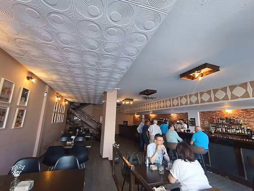 Bar &ldquo;La quinter&iacute;a&rdquo;