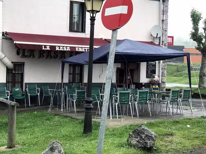 Bar LA RASA ERETZA