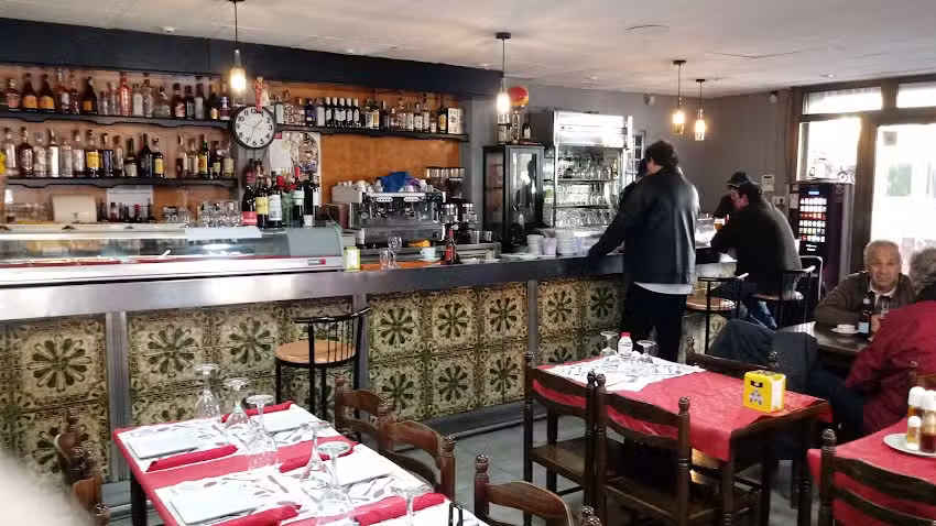 Bar La Ruta Restaurant