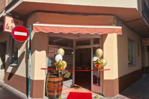 BAR la t&iacute;a Vivi