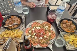 Bar La Traves&iacute;a