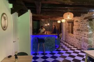 Bar La Ultima y Nos Vamos