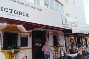 Bar Larrubia
