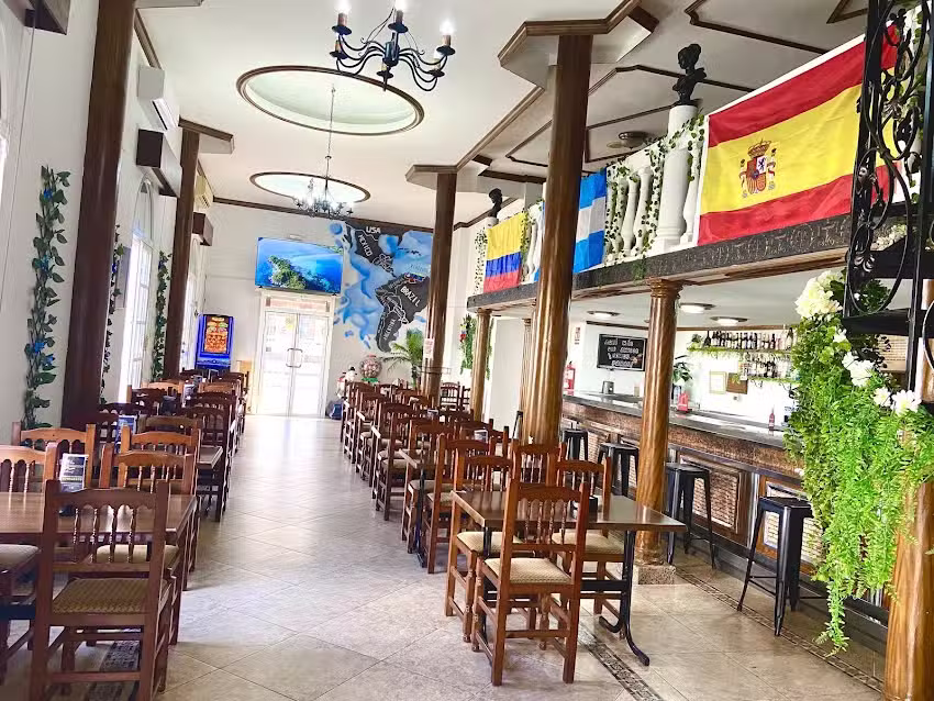 Bar Las columnas Latinas