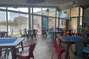 Bar Las Piscinas &ndash; Caba&ntilde;as de Ebro