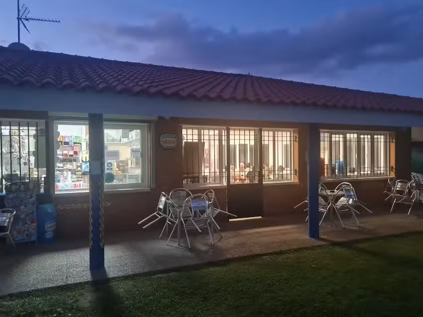 Bar las Piscinas de anguciana