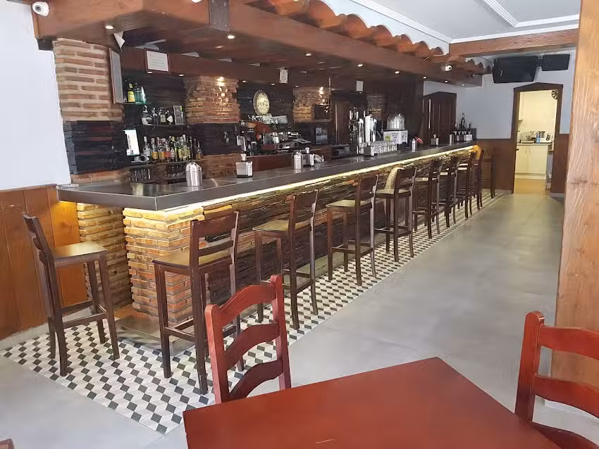 BAR LEON
