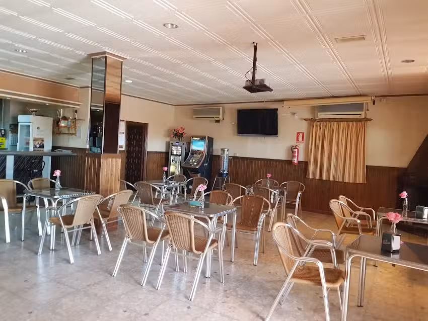 Bar Le&oacute;n
