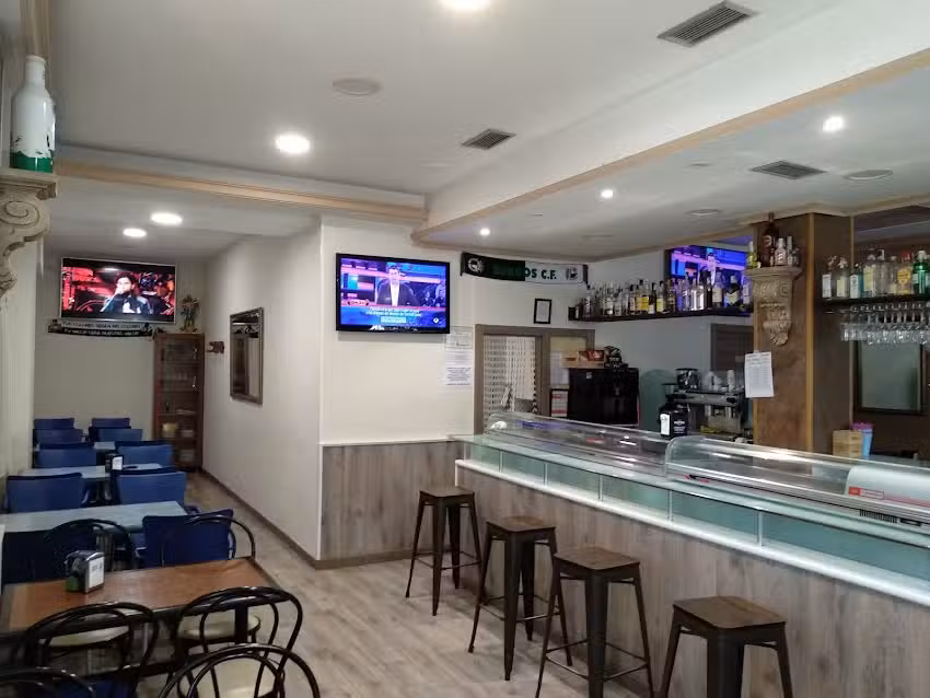 Bar Le&oacute;n