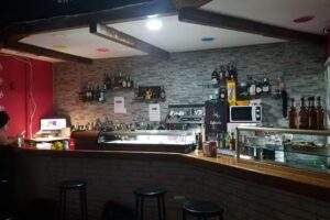 Bar L&iacute;nea 59 La negra