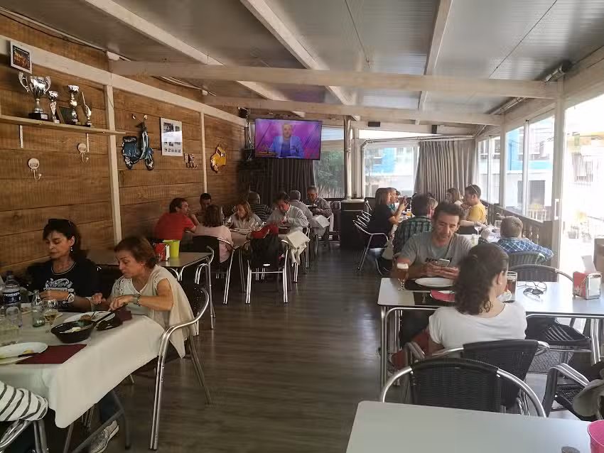 Bar Los Ca&ntilde;os