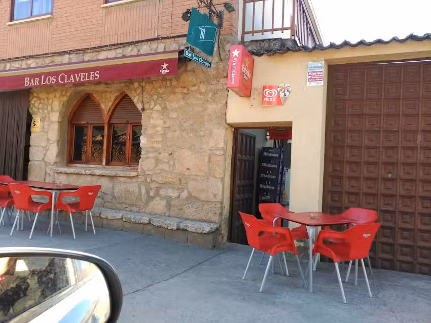 Bar Los Claveles