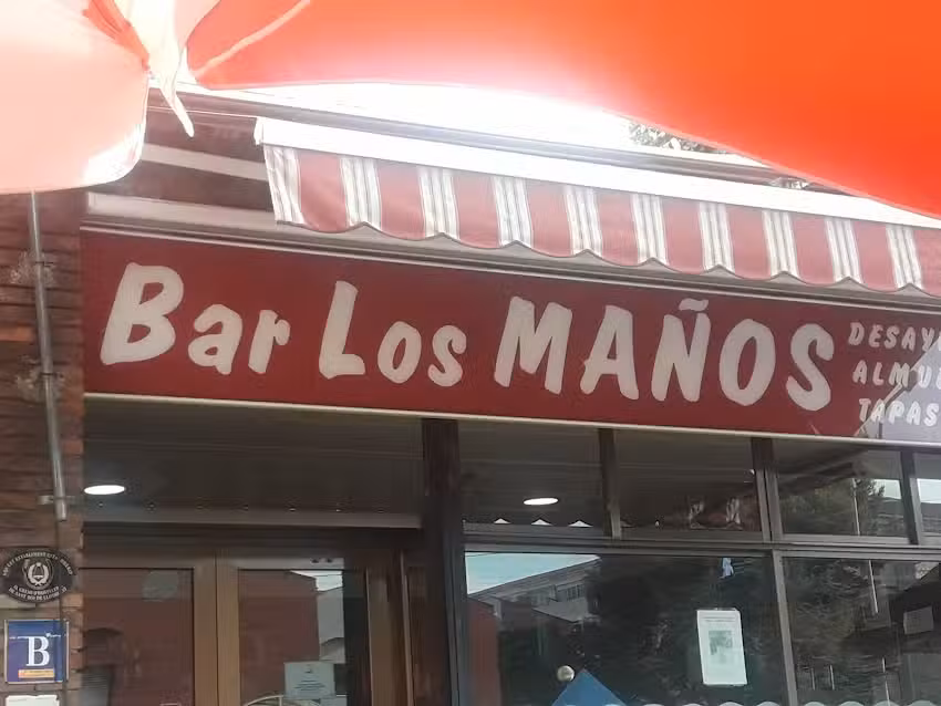 Bar los Ma&ntilde;os