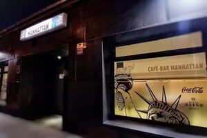 Bar Manhattan Zamora