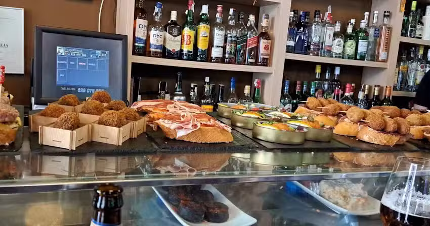 Bar Ma&ntilde;o