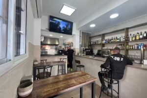 Bar Mari&aacute;ngeles