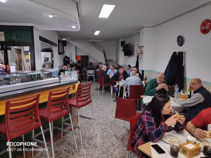 Bar Mercedes