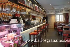 Bar Mes&oacute;n Los Granainos de Herrera Oria 248