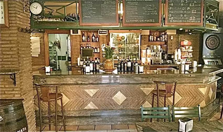 Bar Mes&oacute;n Molinero