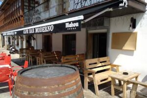 Bar Moderno
