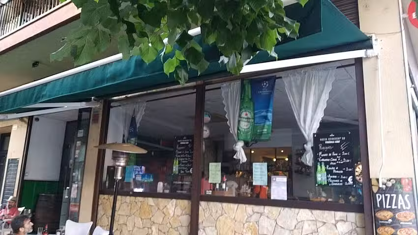 Bar Moe&rsquo;s