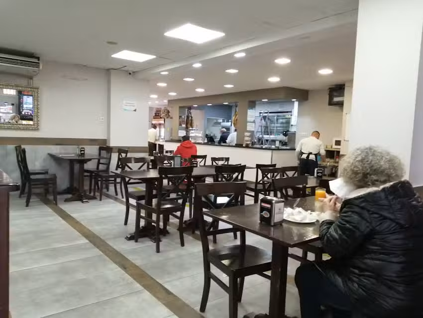 Bar Moli Dos Hermanas