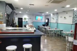 Bar Montalb&aacute;n