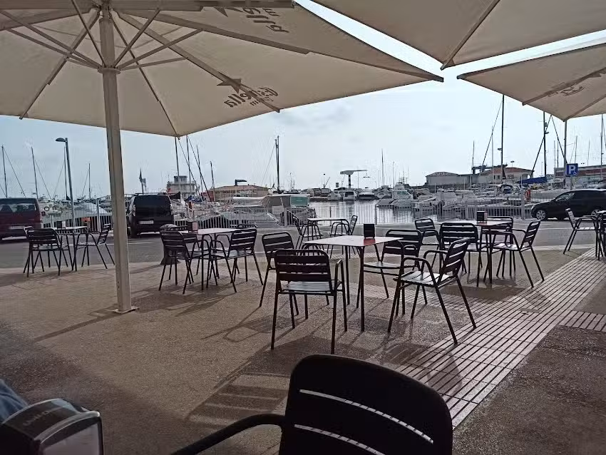 Bar N&agrave;utic S.L.