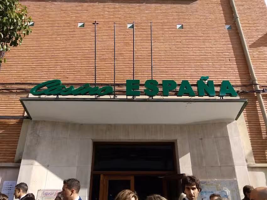 Bar New G&eacute;nesis