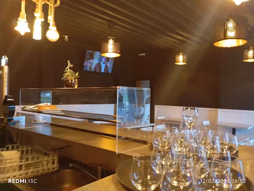 BAR NOU