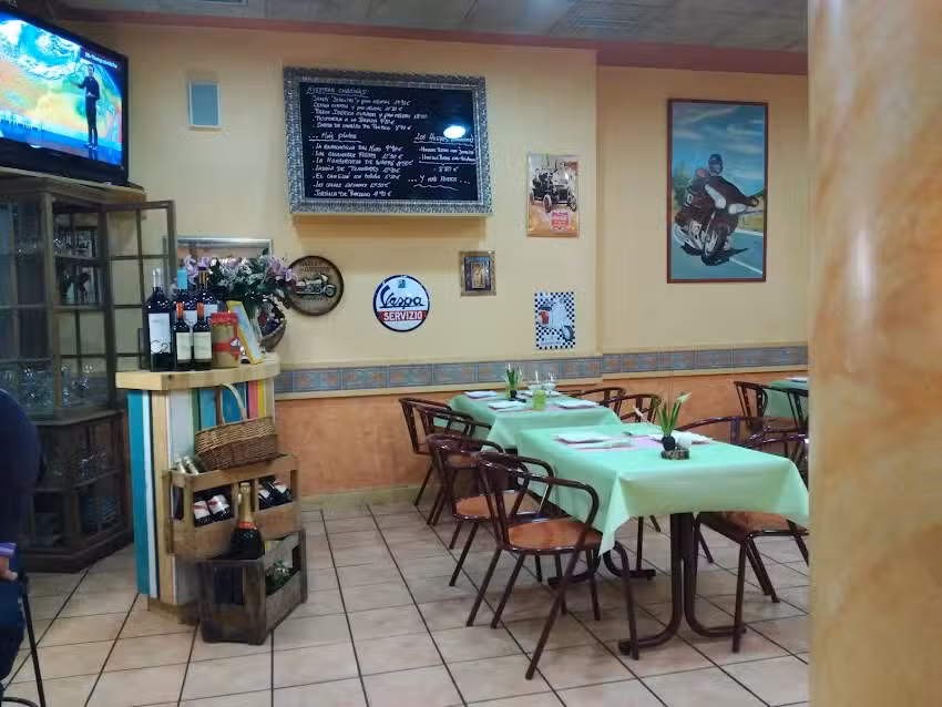 Bar Nuevo Real Motoclub Burgal&eacute;s