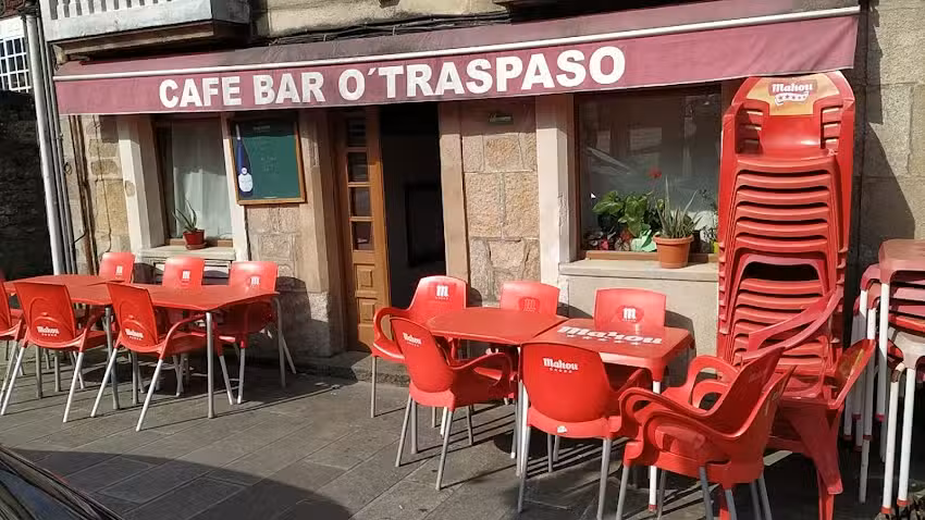 Bar O Traspaso. Vi&ntilde;os, tapas.