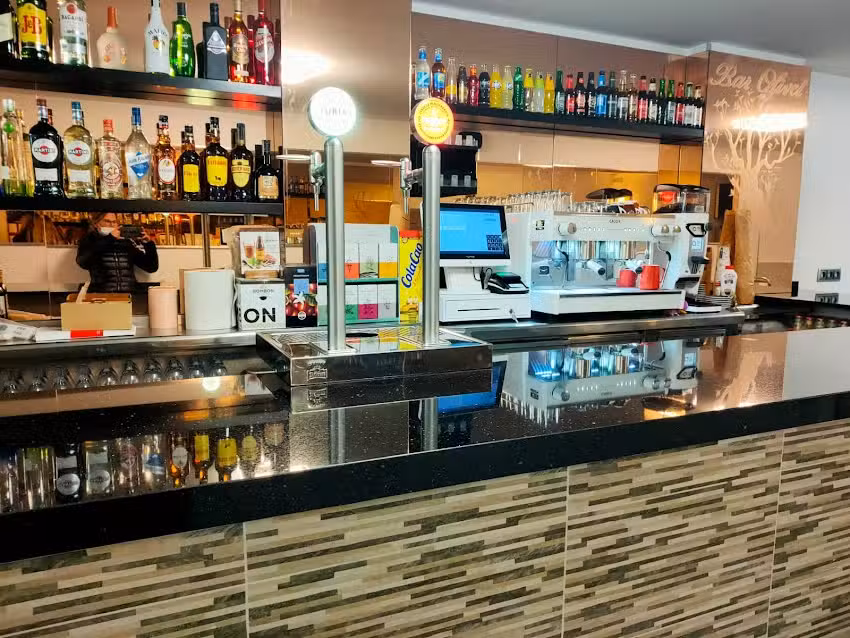 Bar Olivet