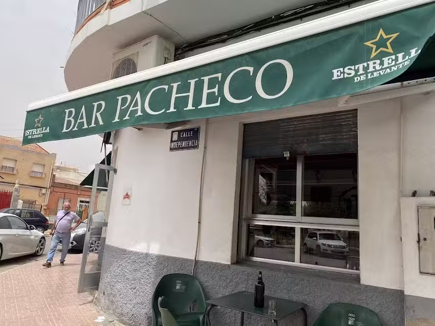 Bar pacheco