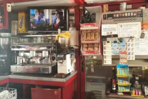 Bar Paco (Kiosko rojo)