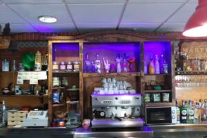 Bar Papis (Club social Jardin de Serracines)