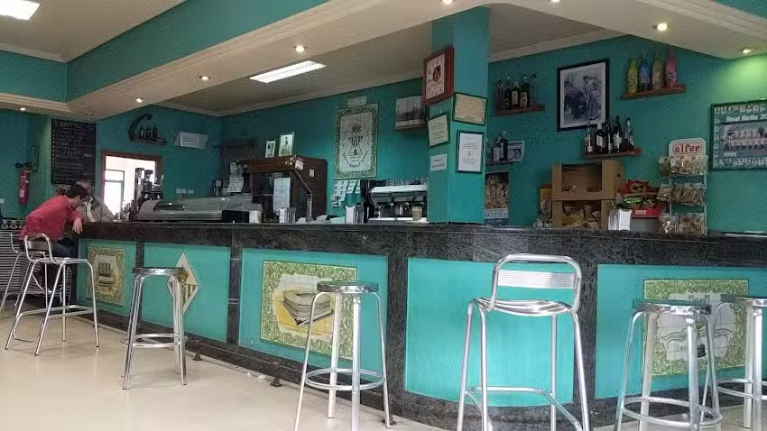 Bar Pe&ntilde;a Cultural Betica
