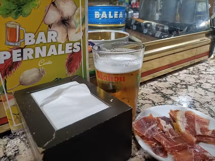 Bar Pernales