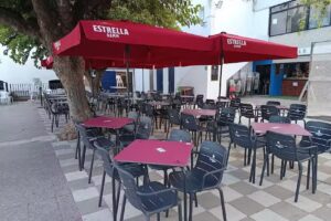 Bar piscina blava municipal