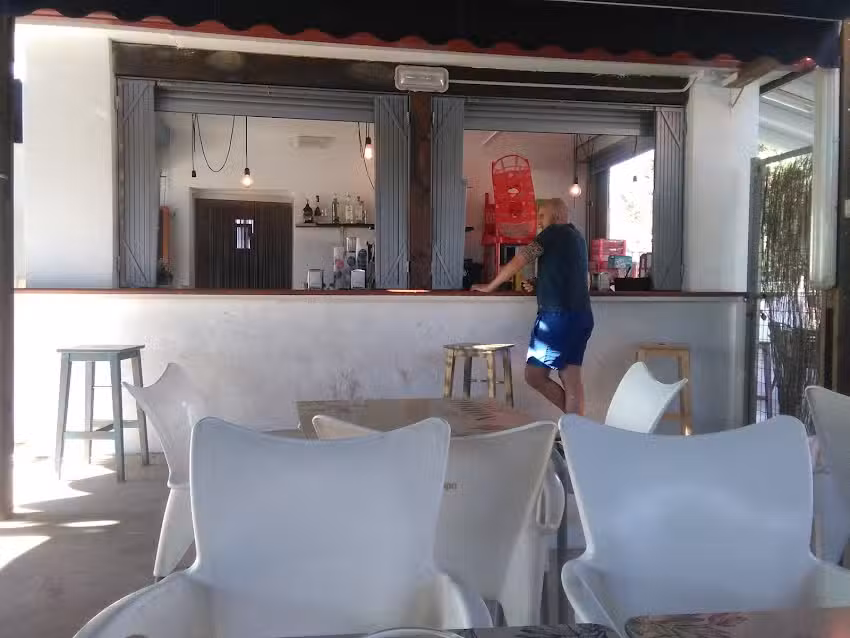 Bar &ldquo;Piscina de Arcas&rdquo;