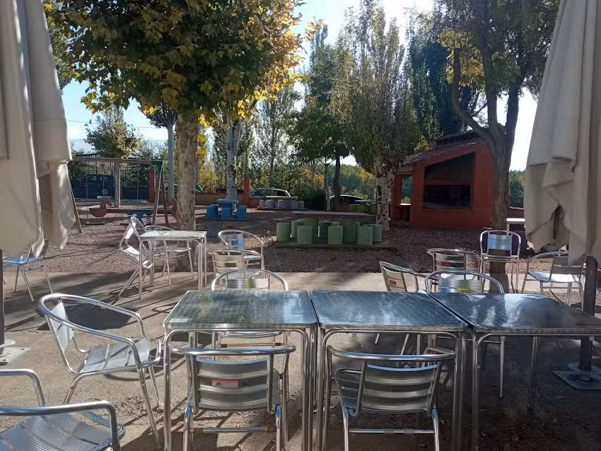 Bar Piscinas de Alfambra