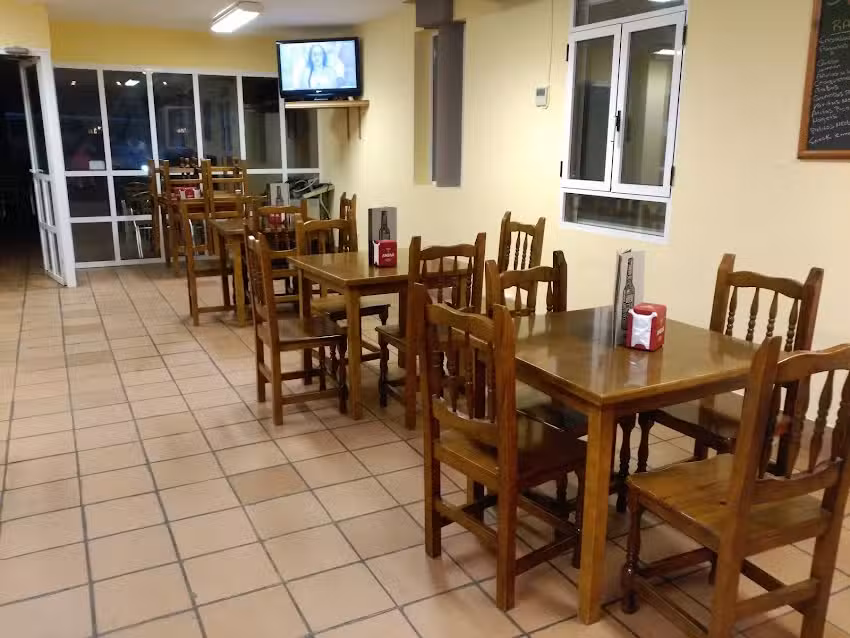 Bar Piscinas de C&aacute;seda