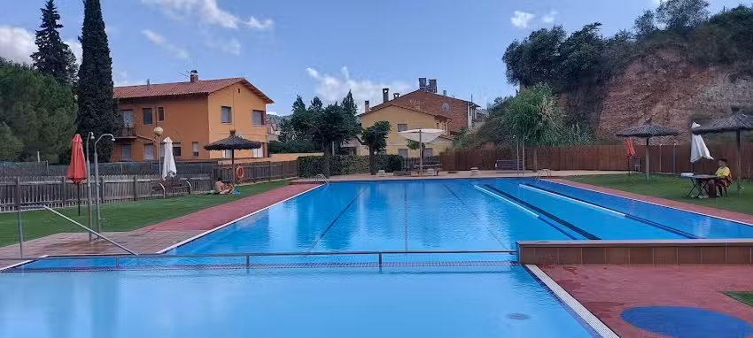 Bar Piscines Pavell&oacute;