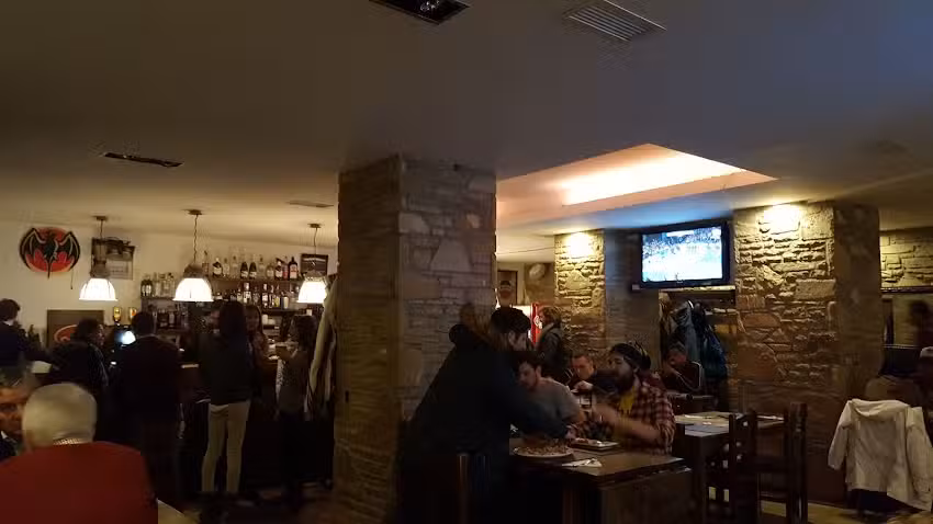 Bar Pizzer&iacute;a Grajos