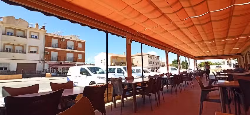Bar pizzer&iacute;a Magan &ndash; La Villa