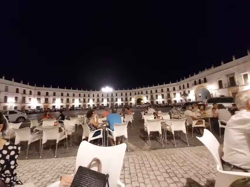 Bar Plaza &ndash; Casa Raimundo