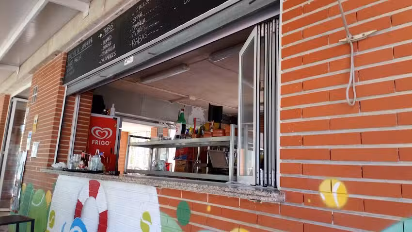 Bar Polideportivo Ren&eacute; Marigil